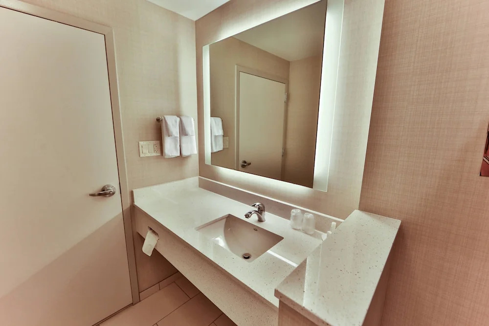 Fairfield Inn & Suites by Marriott Savannah Midtown