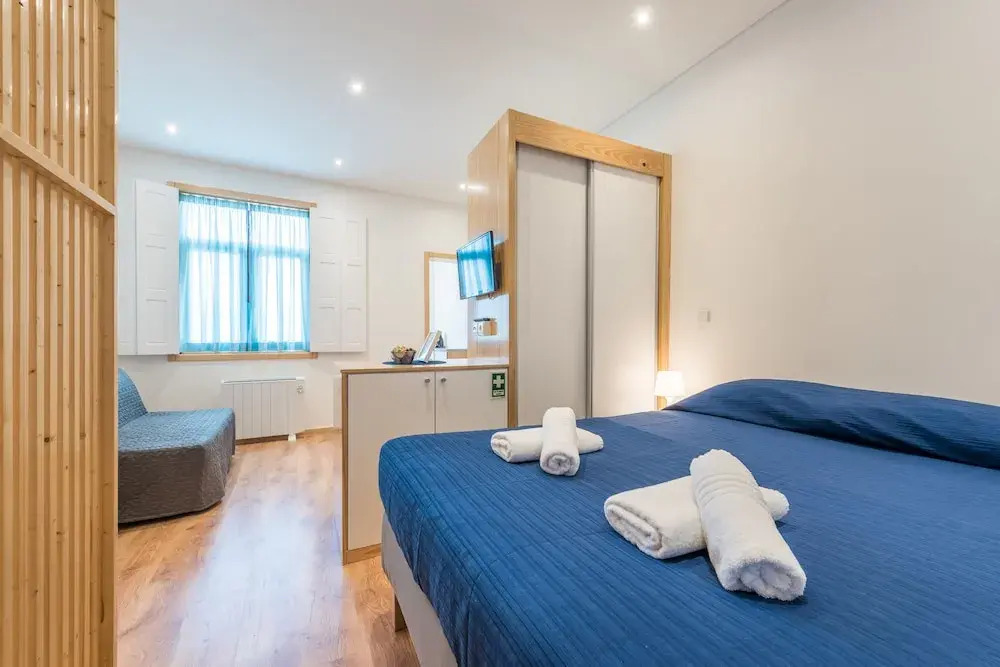 733 Costa Cabral Metro Residence