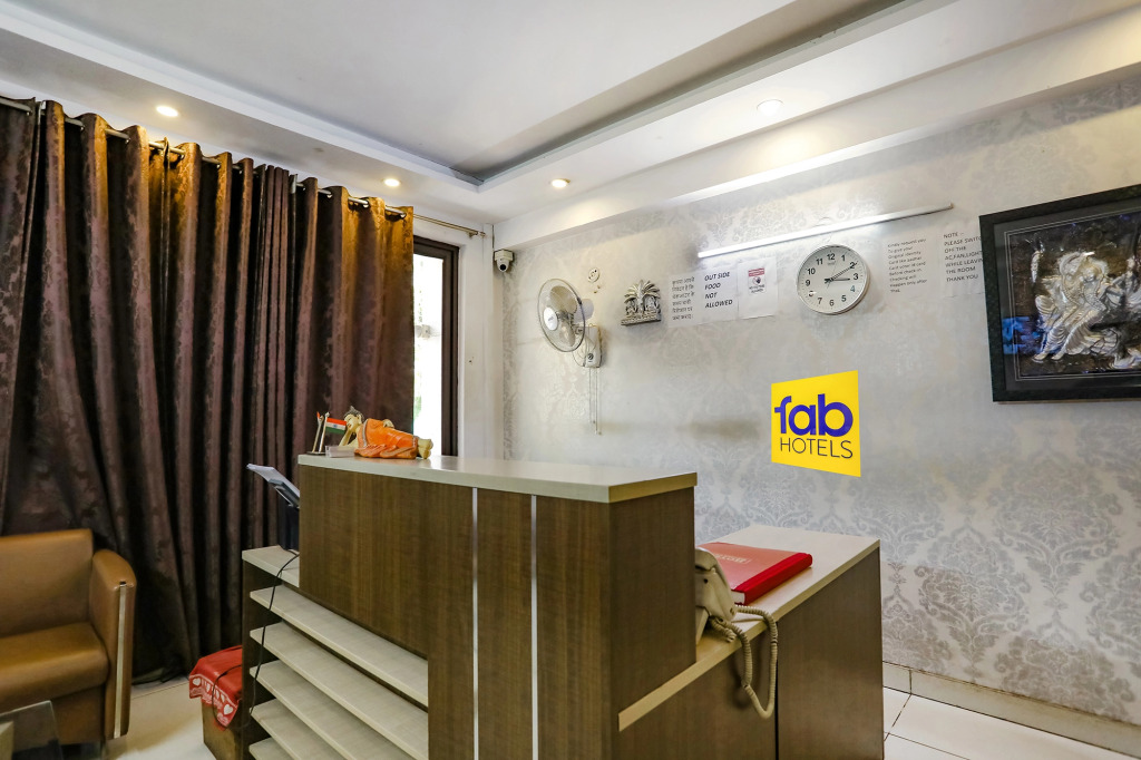 FabHotel Comfirt Inn
