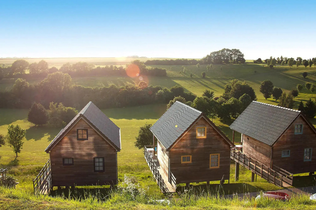 Le Domaine du Val, Grand-Laviers, wooden house for 6 pers