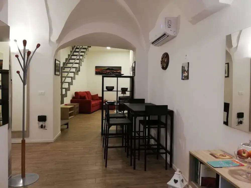 Apartment With 2 Bedrooms In Napoli With Wifi 100 Km From The Beach