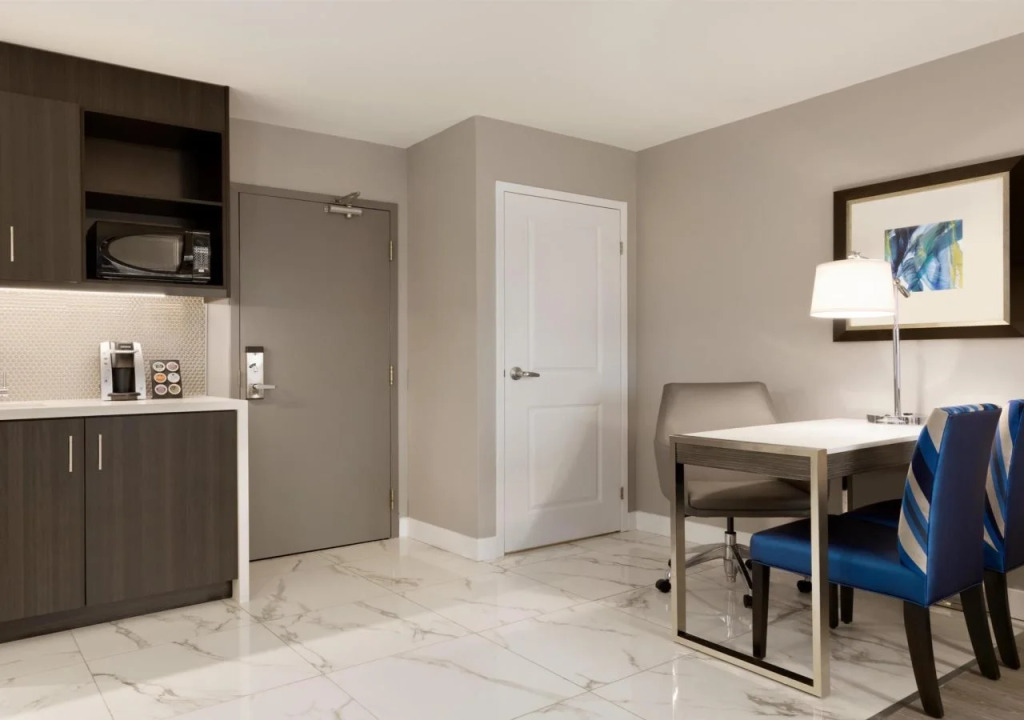 Embassy Suites By Hilton Toronto Airport