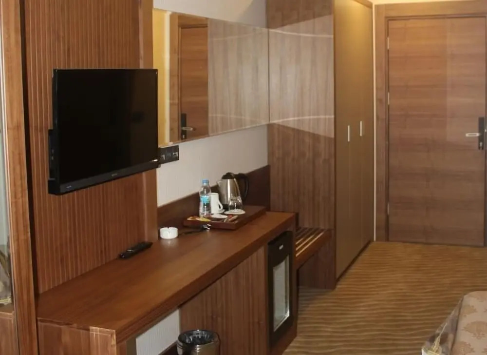 YZE Pırlanta Hotel