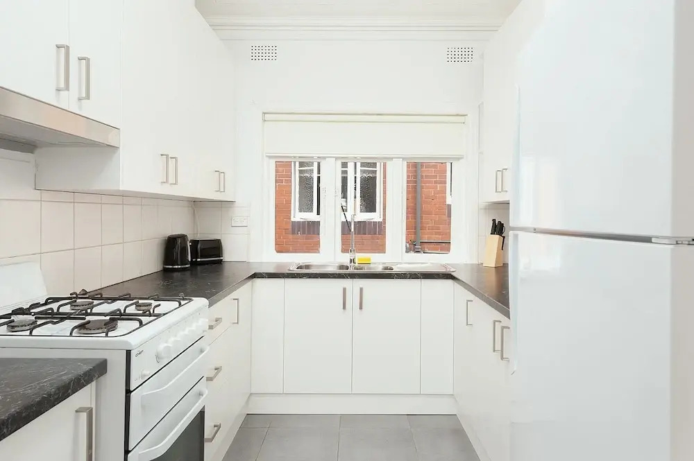 Newly Renovated Apt Close to CBD Unit 1