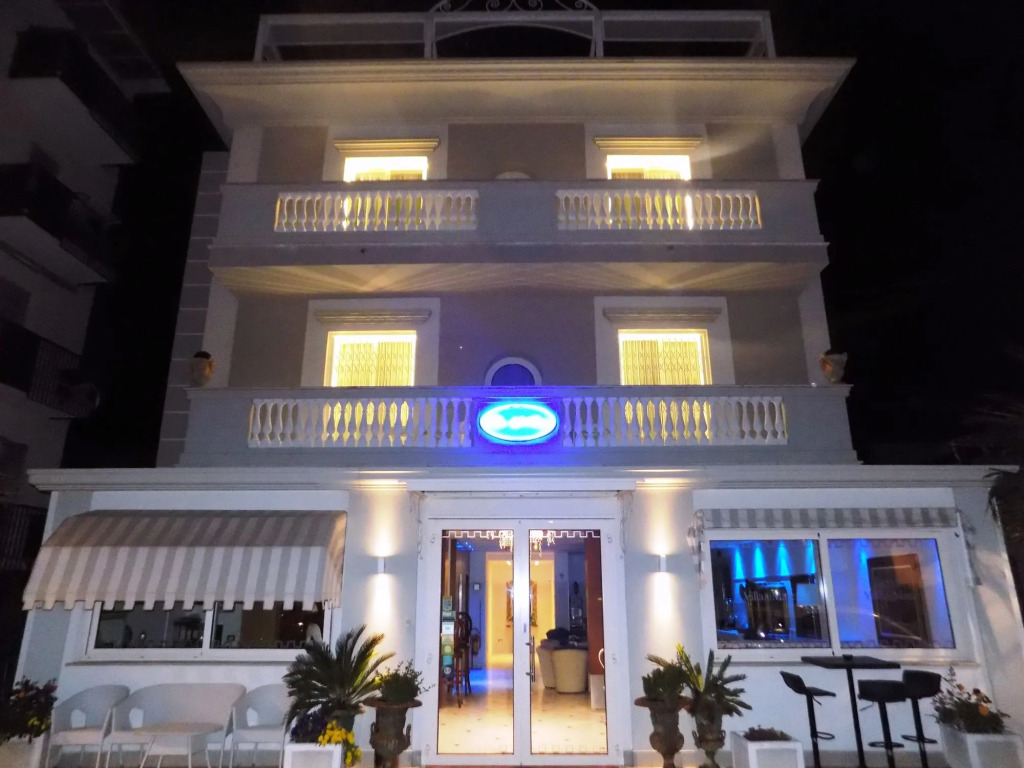Hotel Residence Villa Del Mare