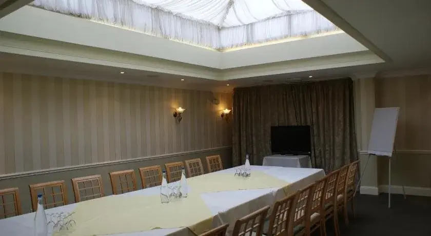 Angel Hotel