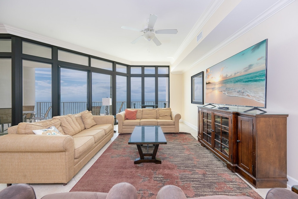 The Oasis 2710 Formerly Phoenix West Ii 2710 3 Bedroom Condo