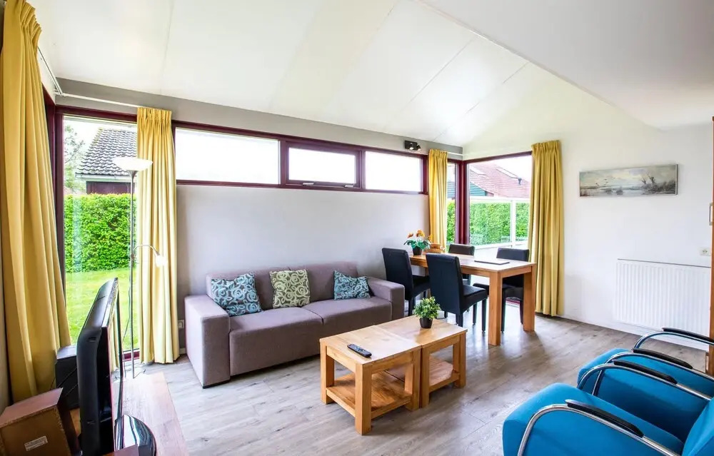 Amazing Home in Heinkenzand With Wifi and 2 Bedrooms