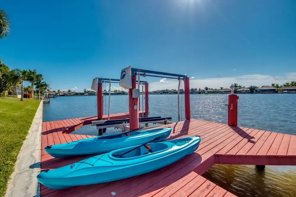 Villa Lake Finisterre - Roelens Vacations
