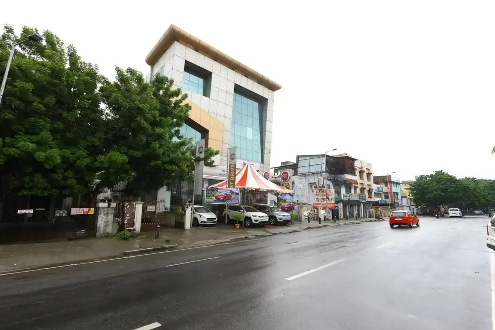 OYO 9911 Apartment Shylee Niwas