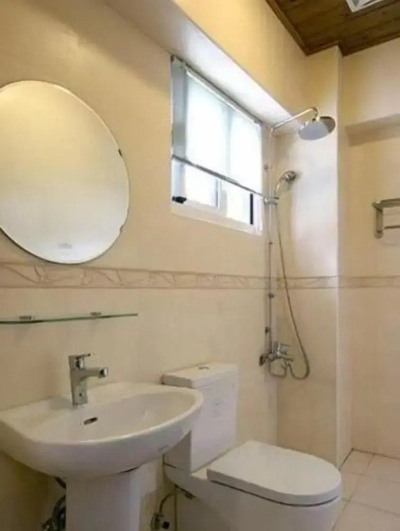 Nunu Haus Guest House