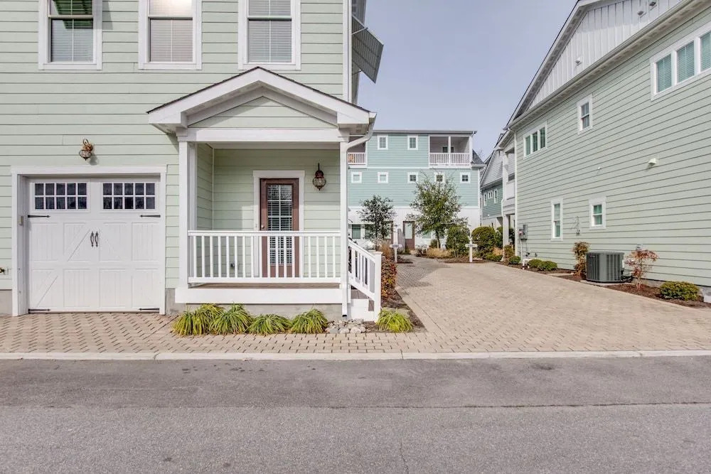410B The King Neptune House