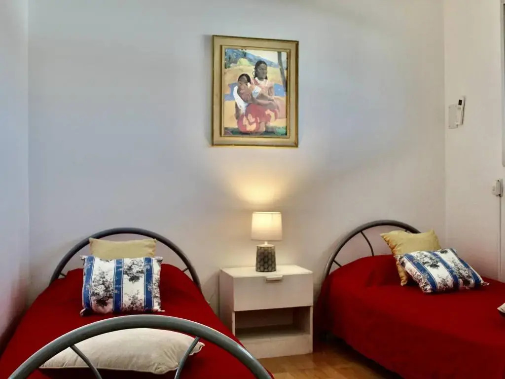 Appartement Villeneuve-Loubet, 2 pièces, 4 personnes - FR-1-252A-33