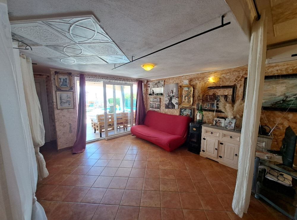 Beautiful Unique Family Villa Emily