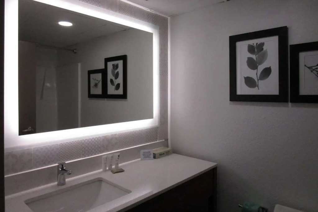 Country Inn & Suites by Radisson, Dunbar - Charleston