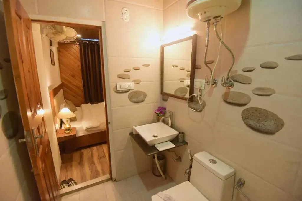 Swiss Cottage by Dumnu Homes next to Kangna Ranaut's house