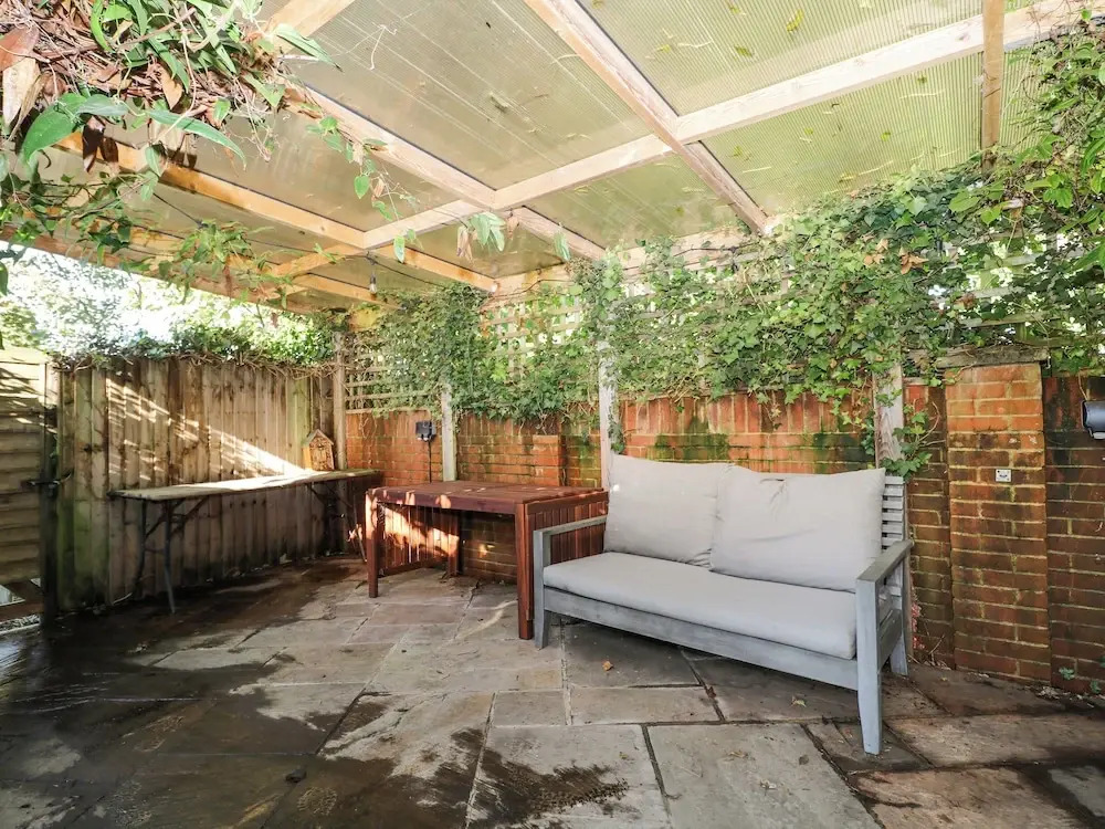 7 Daltons Place