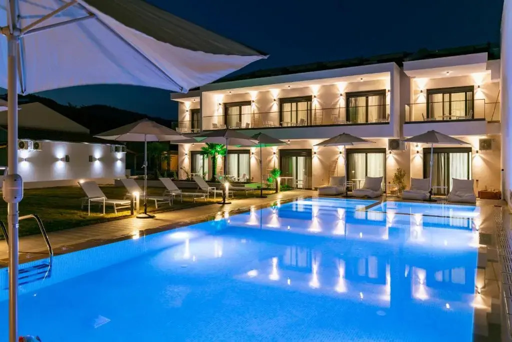 B&D Luxury Suites