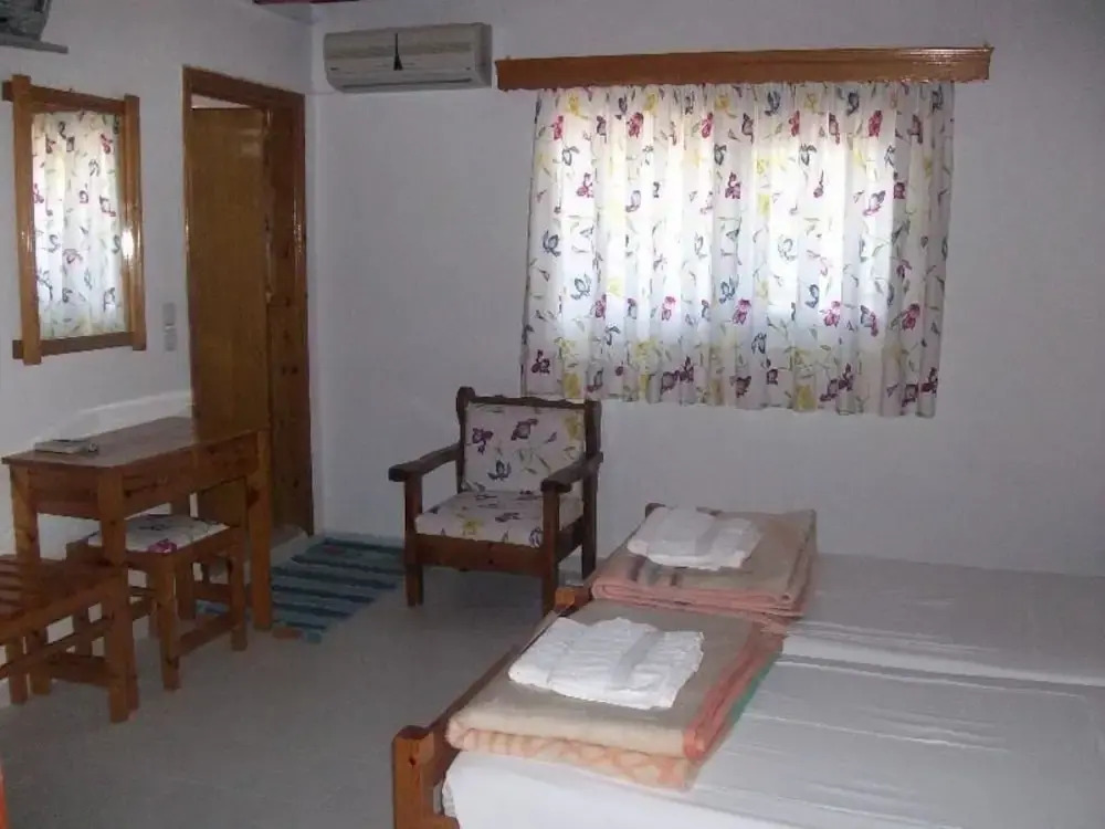 Varelis Family Hotel