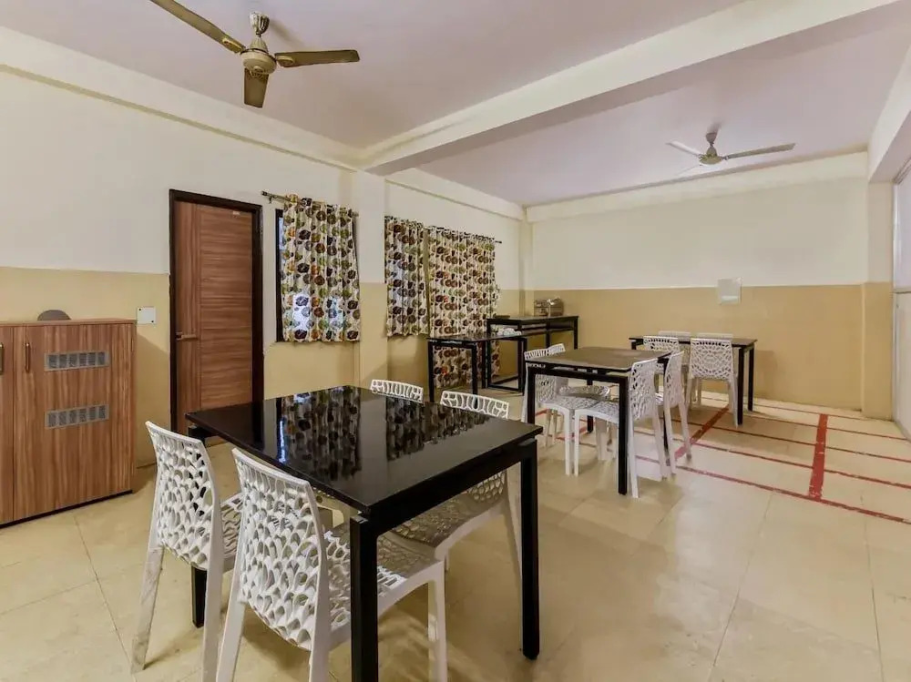 OYO 16642 Flagship Hotel Mahadev