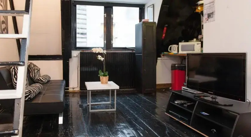 Lounge Lofts