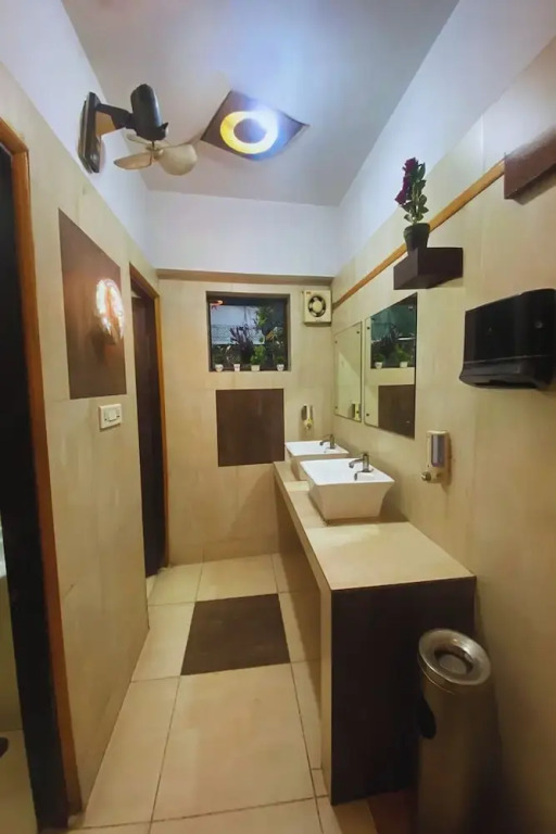 The Kei Inn & Suites Hotel near Salt Lake