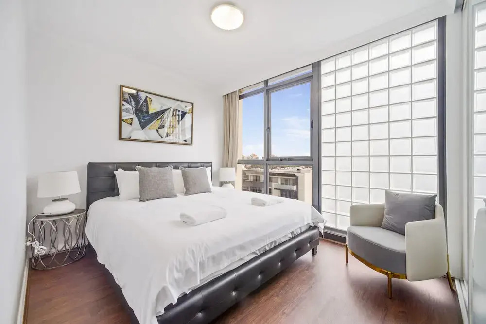HomeHotel Stylish 3 Bed Clean & Comfort