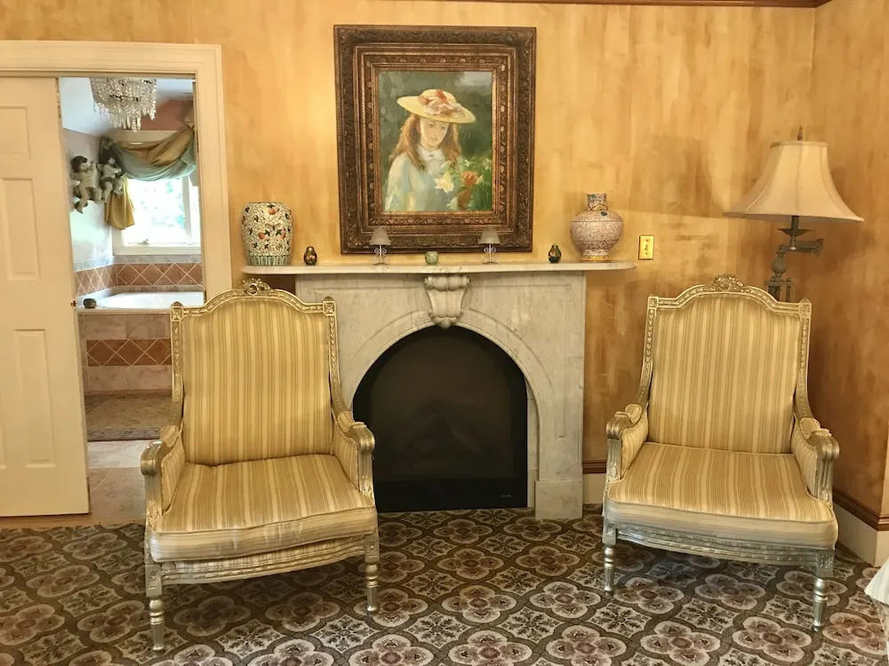 Gramercy Mansion