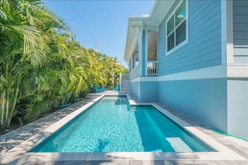 Homes-261 Seabreeze Ct