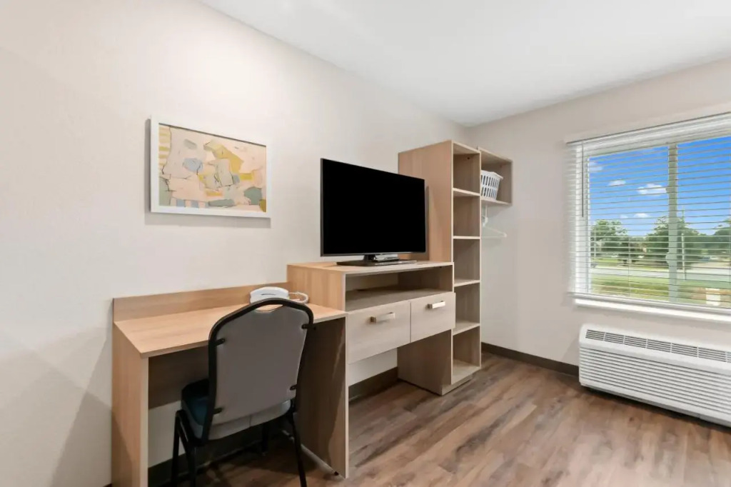 WoodSpring Suites Pensacola West