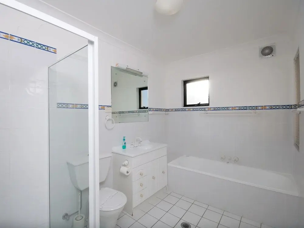 Paradiso, Unit 1/1 Laman Street