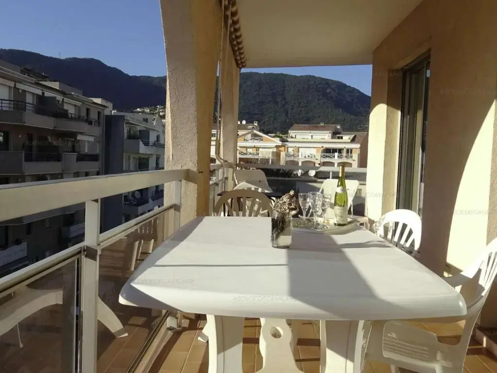 Appartement Cavalaire-sur-Mer, 2 pièces, 4 personnes - FR-1-100-123