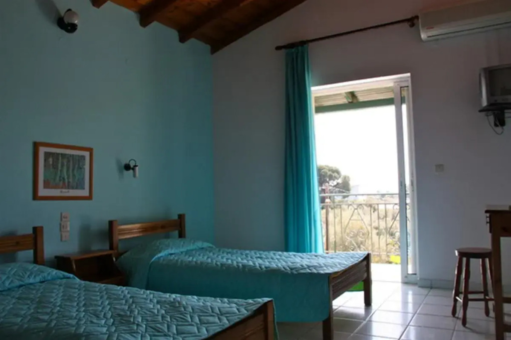 Esperos Hotel