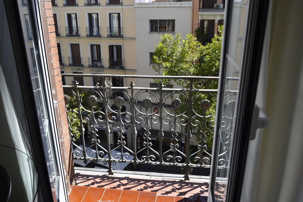 New Point Madrid Apartments