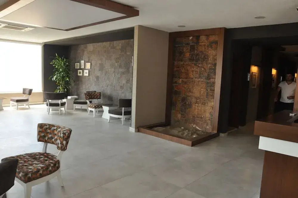 Karakas Hotel
