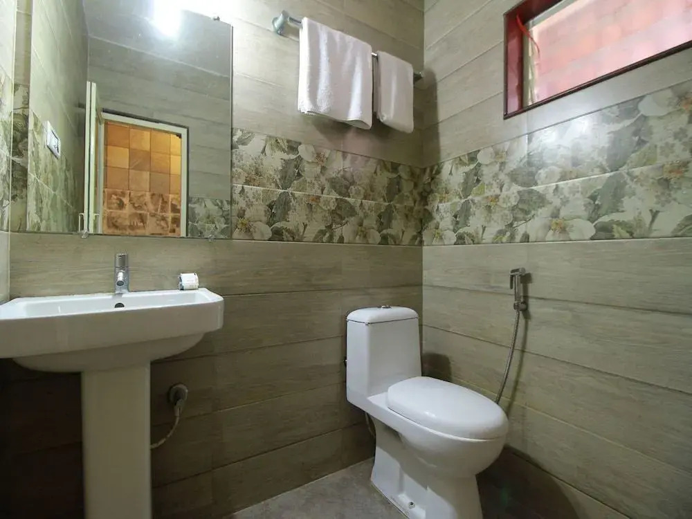 OYO 4303 Flora Home Stay