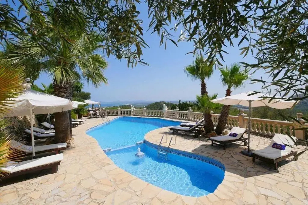 Villa Oscols dAlt