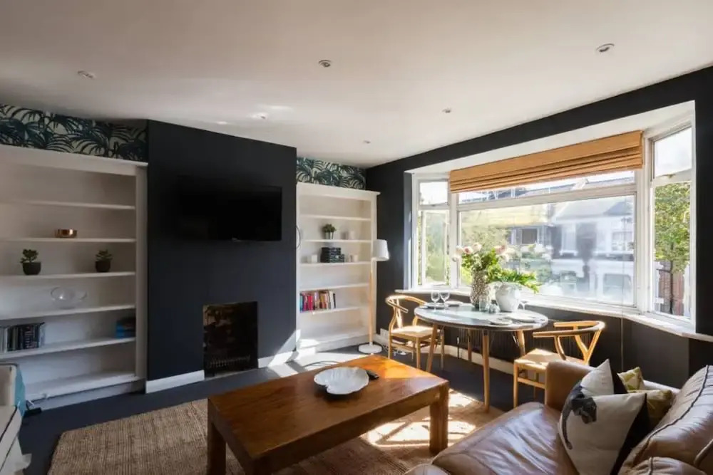 Stylish Flat Just Outside Central London