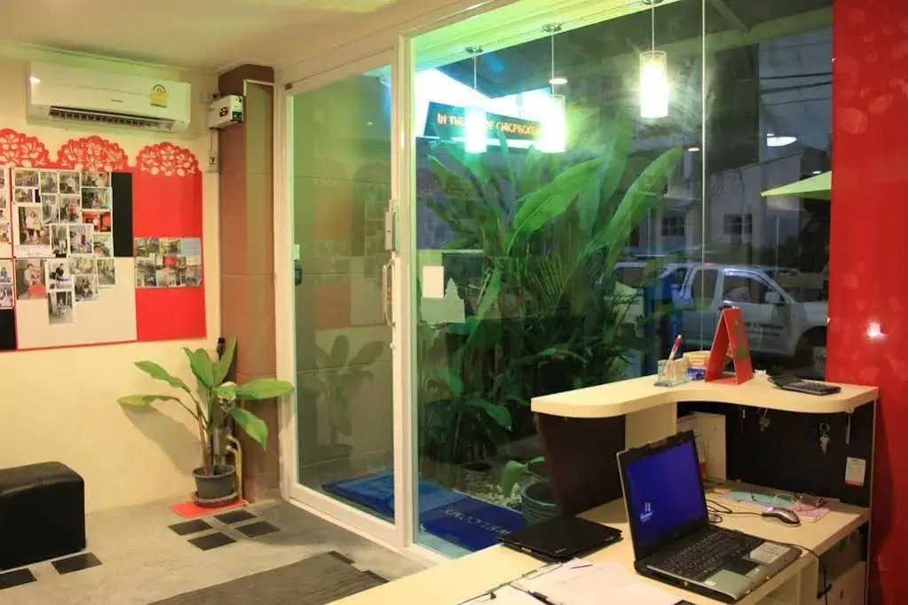 Ananas Phuket Hostel