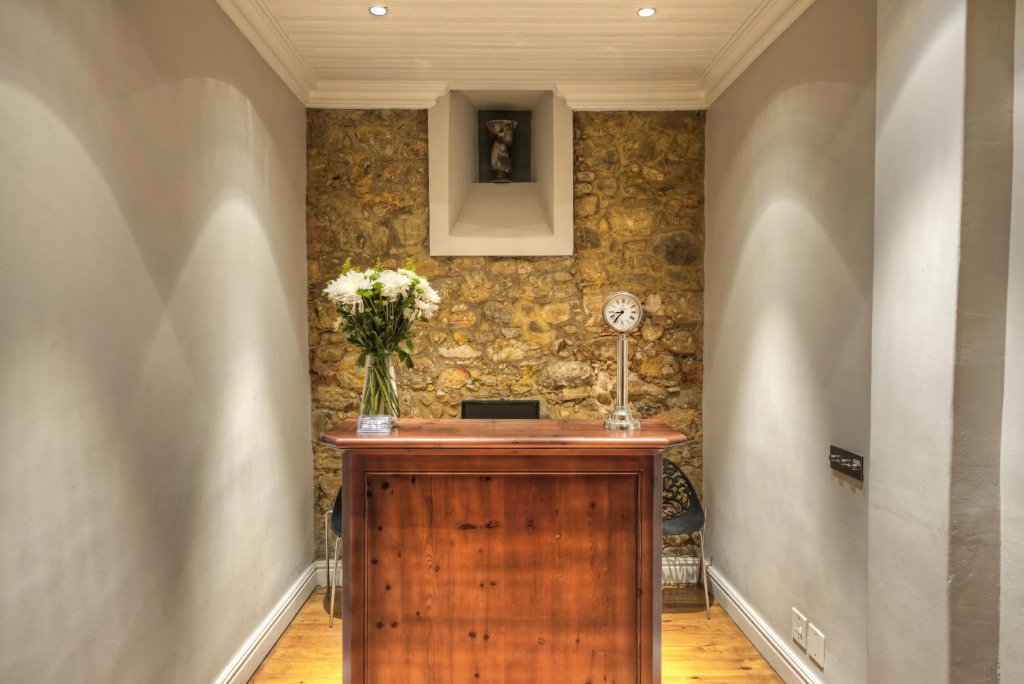 Three Boutique Hotel