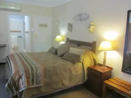 Thatchers Guest House