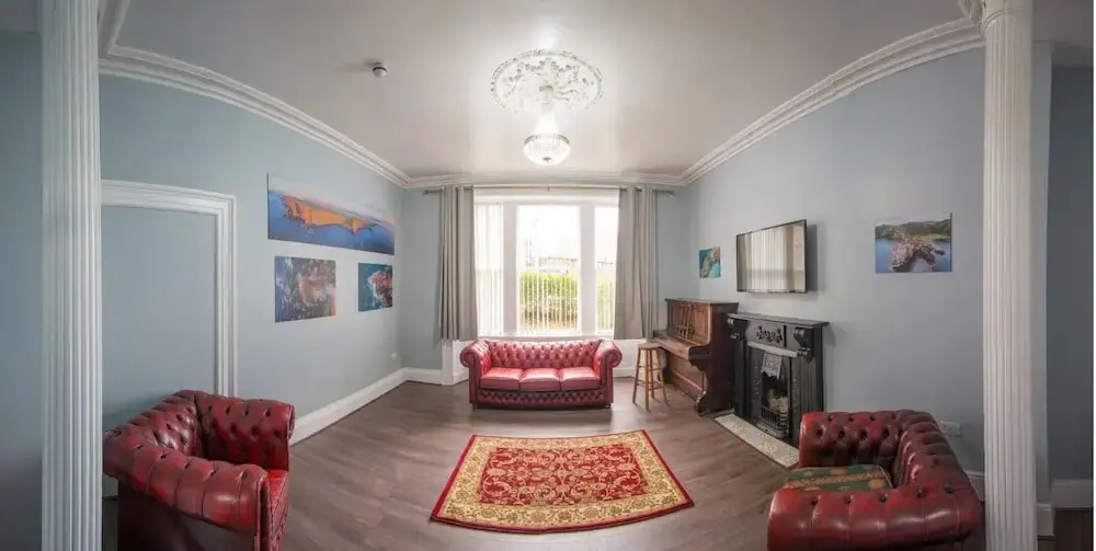 Derry Hostel & Guest House