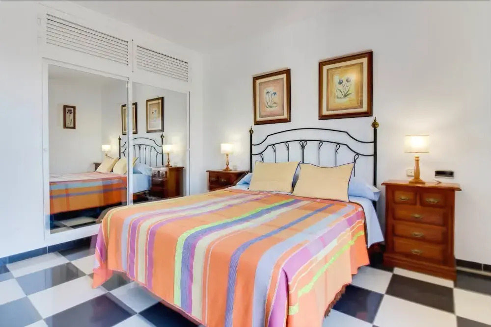 Villa Media Legua