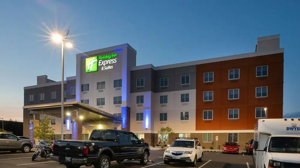 Holiday Inn Express & Suites Lexington East - Winchester Rd