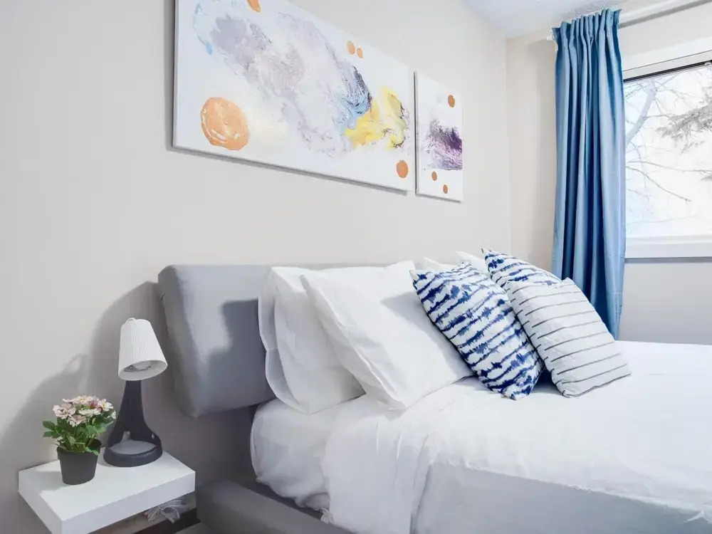 Gorgeous 2Br Condo w Parking Patio Coffee
