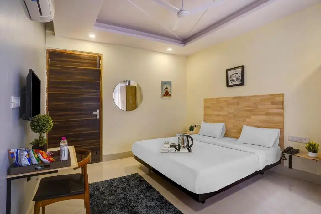OYO Townhouse 83397 Jagatpura & Pratapnagar