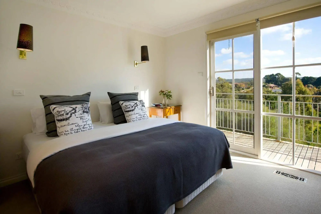 Churchills - outstanding views over Daylesford