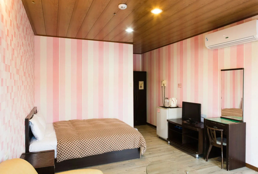 Kenting Dajianshan Cabin