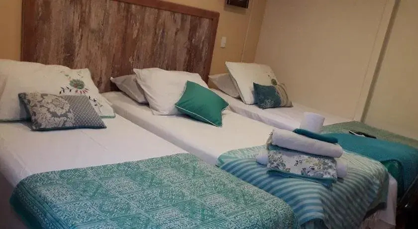 Hostal Rotonda Atenas
