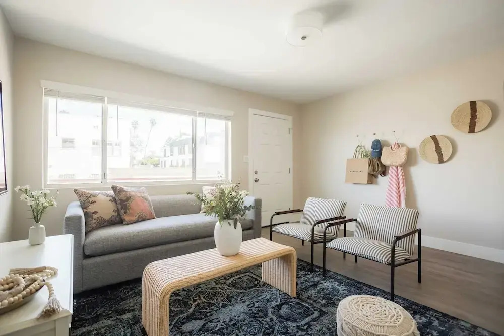 Seashore Buyout by Avantstay Sleeps 21, 7 Spaces